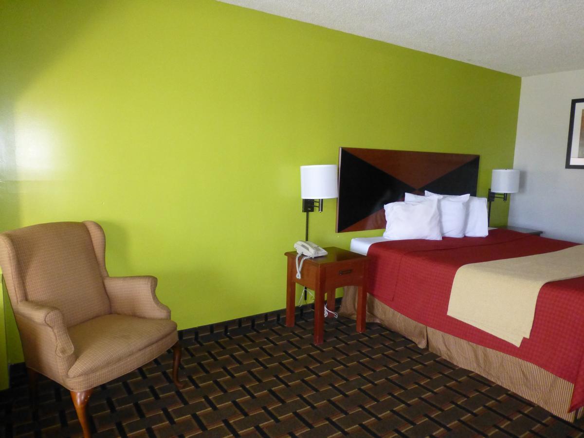Coach Inn - Summerville Extérieur photo
