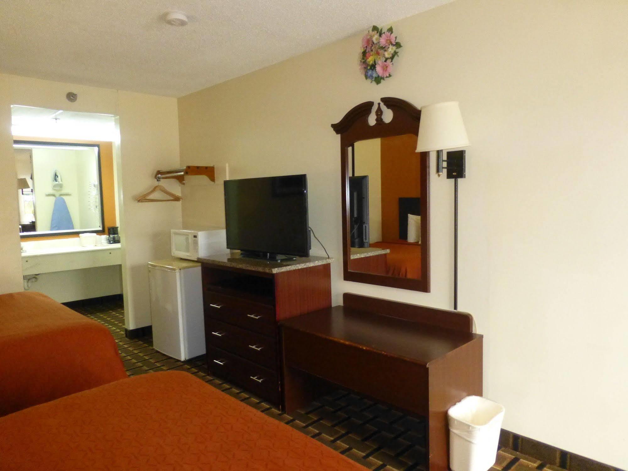 Coach Inn - Summerville Extérieur photo